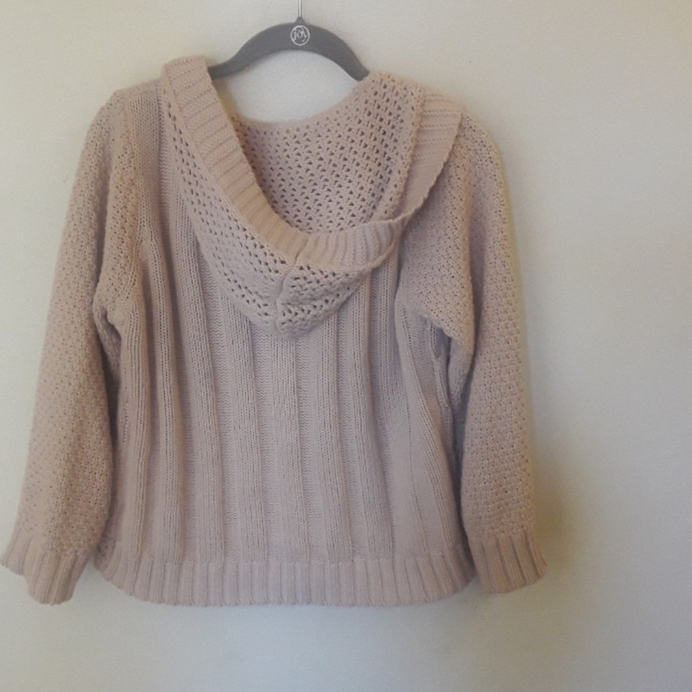 Sweater - Picture 5 of 8